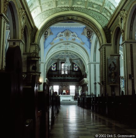 Catedral Interior (Click for next image)