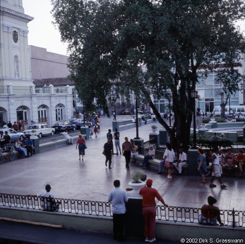 Parque C&eacute;spedes (Click for next image)