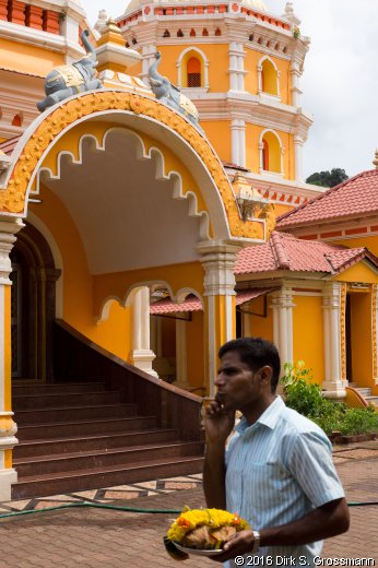 Shri Mahalakshmi Temple (Click for next image)